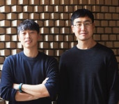 건축가가 자기 집 지을 때 일부러 만들었다는 쓸데없는 공간의 역할 - 땅집고 > 돈버는소식 건축가가 자기 집 지을 때 일부러 만들었다는... 