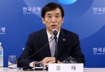 [포토]이주열 총재, 물가목표 상당폭 이탈시 통화정책 필요