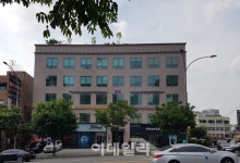 우병우 처가 215억에 산 강남 건물…환경부담금 104만원 안 내 한때 압류