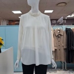 꼼빠니아 DP03 디테일 플리츠 블라우스 하이넥 플리츠 블라우스 CACW9-WRB040 250 S9039472 - 에누리 가격비교