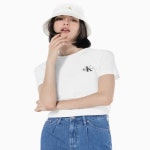 캘빈클라인 진 CK 여 화이트 레귤러핏 스몰 모노그램 로고 반팔 티셔츠 J218883 YAF - 에누리 가격비교