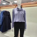 SOOS HC04 넥라인포인트 블라우스 S224NBLB03 S12381630 - 에누리 가격비교