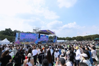 하이브 '위버스콘 페스티벌', 레이블 축제 아닌 지속가능 'K팝 페스티벌' - 헉스 하이브 '위버스콘 페스티벌', 레이블 축제 아닌 지속가능 'K팝...