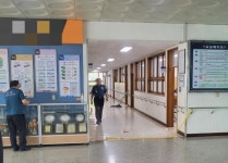 대전 고등학교 40대 교사에 칼부림 20대 사제지간이었다.. 반전 진술 - 헉스 대전 고등학교 40대 교사에 칼부림 20대 사제지간이었다.. 반전... 