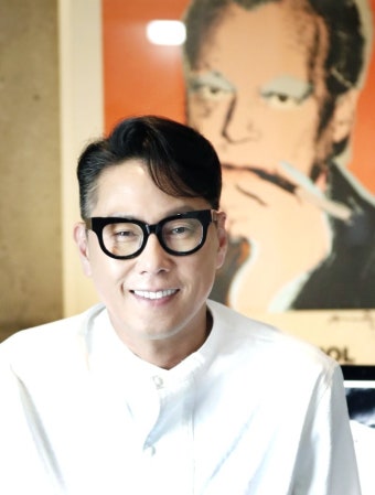 윤종신, 12일 부친상…슬픔 속 조문객 맞이 - 헉스 윤종신, 12일 부친상…슬픔 속 조문객 맞이