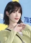 아이유, 취약 계층에 2억 기부…새해에도 훈훈 선행 계속 - 헉스 아이유, 취약 계층에 2억 기부…새해에도 훈훈 선행 계속
