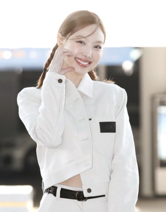 [뉴스1 ]트와이스 나연 '빌보드200' 정상 찍고…꽃미모 활짝 - 헉스 [뉴스1 ]트와이스 나연 '빌보드200' 정상 찍고…꽃미모 활짝