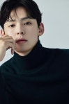 | 헉스  | 헉스 