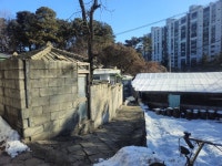 집에만 있어도 춥다…춘천 돼지골 힘겨운 겨울나기 - 헉스 집에만 있어도 춥다…춘천 돼지골 힘겨운 겨울나기