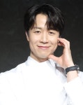 | 헉스  | 헉스 
