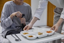 | 헉스  | 헉스 