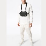 [CP COMPANY] 11주년 렌즈 와펜 맨투맨 08CMSS014A 005160W 103 [CP Company] [CP COMPANY] 11주년 렌즈 와펜 맨투맨 08CMSS014A... 