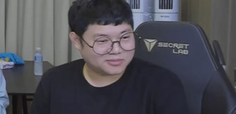 포모스 어제 모든 감정이 다 담겨 있는 감스트 표정 어제 모든 감정이 다 담겨 있는 감스트 표정
