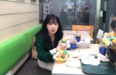 포모스 실물이 생각보다 예쁘다는 여캠 실물이 생각보다 예쁘다는 여캠