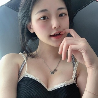 포모스 장원영 친언니라고 썰 돌았던 여자 장원영 친언니라고 썰 돌았던 여자