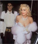 포모스 오늘자 그래미.. 마돈나 근황 오늘자 그래미.. 마돈나 근황