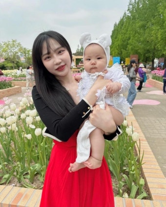 포모스 공혁준 산범 커플 2세(딸) 근황 공혁준 산범 커플 2세(딸) 근황