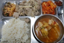 포모스 육해공 중에서 가장 밥이 잘나온다는 곳 육해공 중에서 가장 밥이 잘나온다는 곳