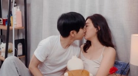 포모스 제자한테 실수로 키스한 여교사 제자한테 실수로 키스한 여교사