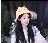 포모스 박삐삐가 이쁘긴 ㅈㄴ 이쁘네.. ㄹㅇ 박삐삐가 이쁘긴 ㅈㄴ 이쁘네.. ㄹㅇ