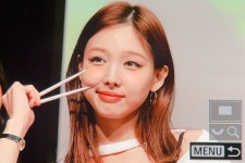 포모스 트와이스 나연 볼따구 근황 ㅋㅋㅋ 트와이스 나연 볼따구 근황 ㅋㅋㅋ