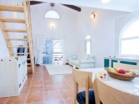 쁘띠프라하펜션