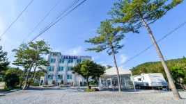 동해 홀리데이펜션