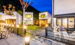 ‘무주군 설천면’ 숙소, 호텔, 펜션 특가 예약 - 여행할때 여기어때