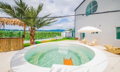 ‘경주’ 숙소, 호텔, 펜션 특가 예약 - 여행할때 여기어때