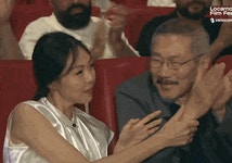 분주한 월요일 '고영욱 SNS'가 민주당 최고위에 오른 까닭 | 한국일보