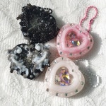 UNIQTOK_유닉톡 | 작가 피드