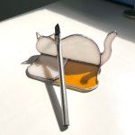 고양이 식빵 브러시 거치대 스테인드글라스 인테리어 소품 | 아이디어스 고양이 식빵 브러시 거치대 스테인드글라스 인테리어 소품