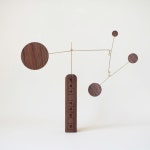 원목 스탠딩 모빌 키네틱 아트 | 아이디어스 원목 스탠딩 모빌 키네틱 아트