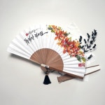 캘리그라피 부채 꽃과감성 글씨가 들어간 접이식 부채 | 아이디어스 캘리그라피 부채 꽃과감성 글씨가 들어간 접이식 부채