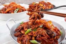 매콤불맛 주꾸미볶음 250g | 아이디어스 아이디어스