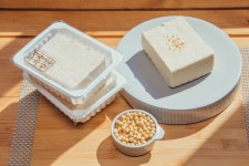 100% 국산콩과 해양심층수로 만든 두부 | 아이디어스 아이디어스