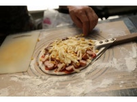 [Chiba] Reservation for a pizza making experience using a homemade stone oven in the forest with transportation included (Chiba... 
