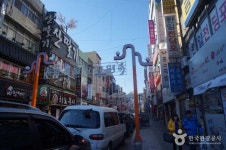 부산 부평 족발 골목 - KKday 한국 부산 인기 명소｜네티즌이 추천하는... 인생샷 명소 총정리, 차량으로 방문 시 더욱 편리한 부산 부평 족발 골목