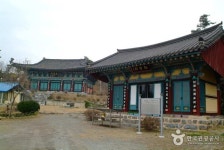 한국 충청북도 인기 명소｜네티즌이 추천하는 충청북도 인생샷 명소 총정리, 차량으로 방문 시 더욱 편리한 석천암(괴산) - KKday 한국 충청북도...