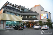 원조현풍박소선할매집곰탕, 대동강식당 등 - KKday 대구에서 꼭 먹어야 할 섬세 | 인스타 인플루언서가 추천하는 대구 먹거리 및 명소, 6개 이상의... 