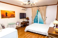 숲속의 강촌 - KKday 숲속의 강촌