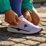 데상트(DESCENTE) 에너자이트윙 플러스 러닝화 (S0113RRN31) - 159,000원 | 무신사 스토어