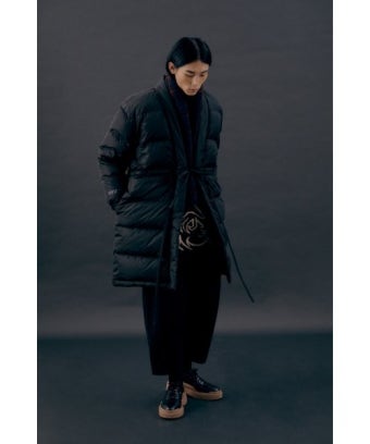 하이투(HYIIⁿ) 오버핏 로브 다운 자켓 블랙 - 467,000원 | 무신사 스토어