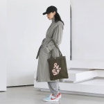 앤드씨유(AND SEE YOU) 큐브 에코 숄더 카키 CUBE ECO SHOULDER C0004 KHAKI - 33,600 | 무신사 스토어