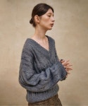 레미(LEMME) TWIST V-NECK MOHAIR SWEATER (BLUE) - 138,000 | 무신사 스토어