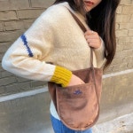 앤드씨유(AND SEE YOU) 바스크 숄더 브라운 BASK SHOULDER C0105 BROWN - 33,300 | 무신사 스토어