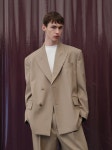 이에이(IEY) OVER DOUBLE BLAZER Beige - 사이즈 & 후기 | 무신사 이에이(IEY)  OVER DOUBLE BLAZER Beige - 사이즈 & 후기 | 무신사