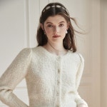 오지(OZIE) OZ_Cozy fluffy round neck knit cardigan_WHITE - 119,000 | 무신사 스토어