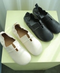 리플라(LI FLA) 셔링 플랫_2colors (cbb354) - 115,000 | 무신사 스토어