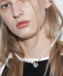 먼데이에디션(MONDAY EDITION) The Baroque Pearl and ME Heart Necklace - 후기 | 무신사